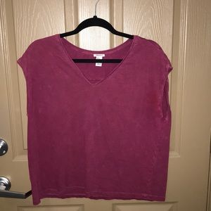 burgundy tee